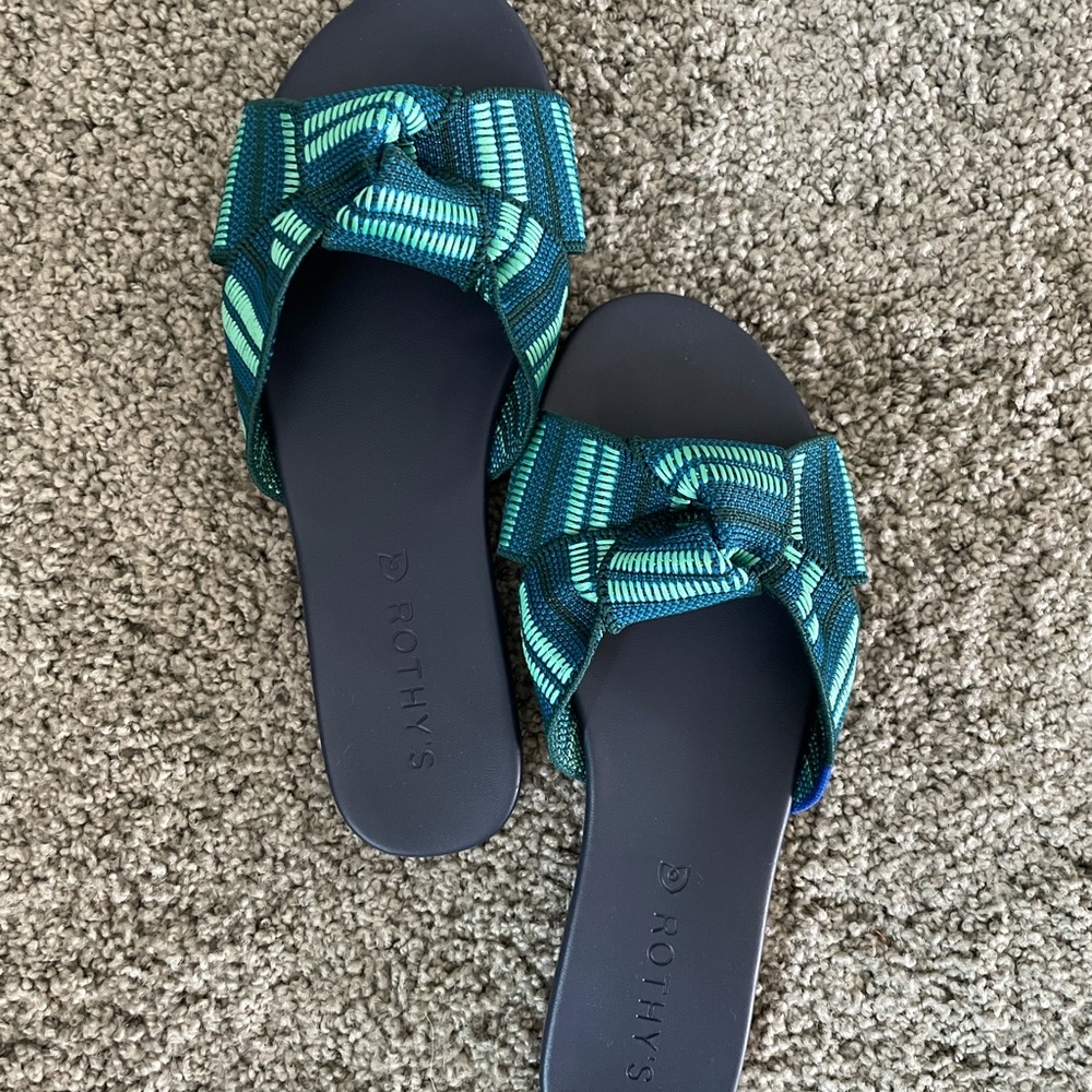 Rothy’s ‘The Knot’ in Jungle